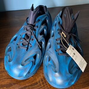 adidas adiFOM q Comsic way runners “Neptune”